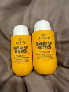 Sol de Janeiro Brazilian Play Body Wash Duo - Bright Yellow Bottles